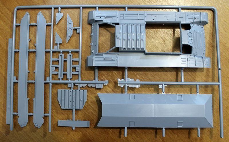 Су 27 русские витязи модель. Гдр сборная модель ту-154. Склеивающий конструктор. Модель самолета для сборки. Сборная модель самолета 1 72.
