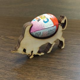 Изделия из дерева (фанеры) Оригинальная новогодняя подставка для шоколадного яйца символа года бык для подарка tm-19-9360 купить в твоимодели.рф