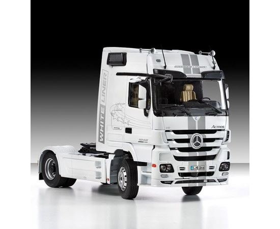 Склеиваемые модели  Italeri 3884 Mercedes-Benz Actros MP3 грузовик 1/24 tm07899 купить в твоимодели.рф