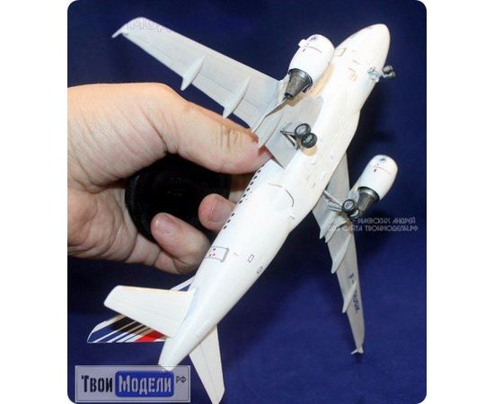 Склеиваемые модели  ЕЕ14429 А-318 Авиалайнер Air France tm01967 купить в твоимодели.рф