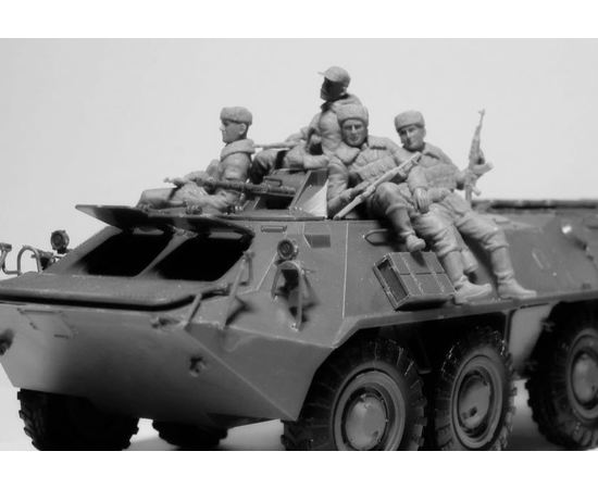 Склеиваемые модели  ICM 35637 Советские десантники на бронетехнике (1979-1991) tm04939 купить в твоимодели.рф